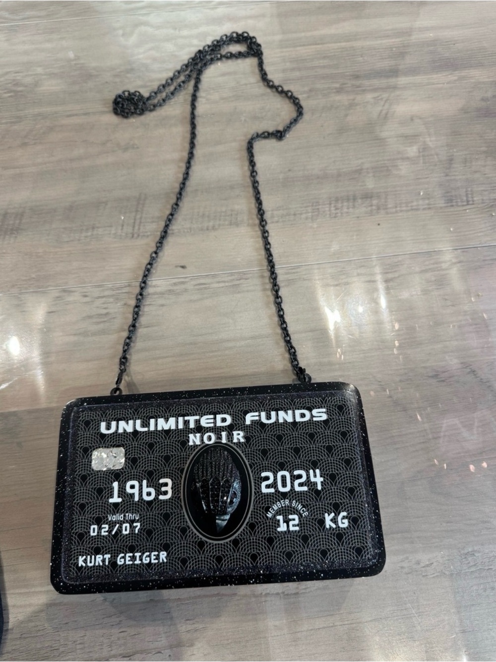 Kurt Geiger Black 'Unlimited Funds Noir' Crossbody Card Clutch